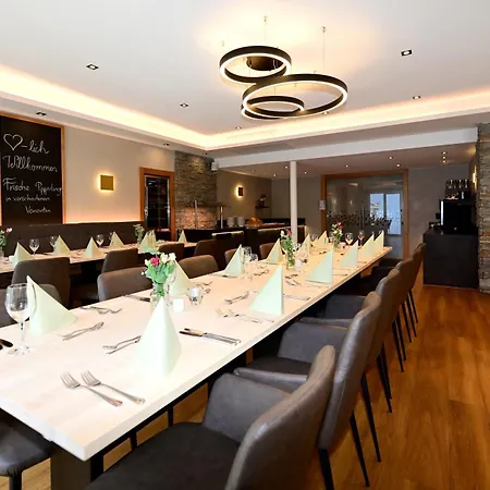 Lindenberger Hof 3*