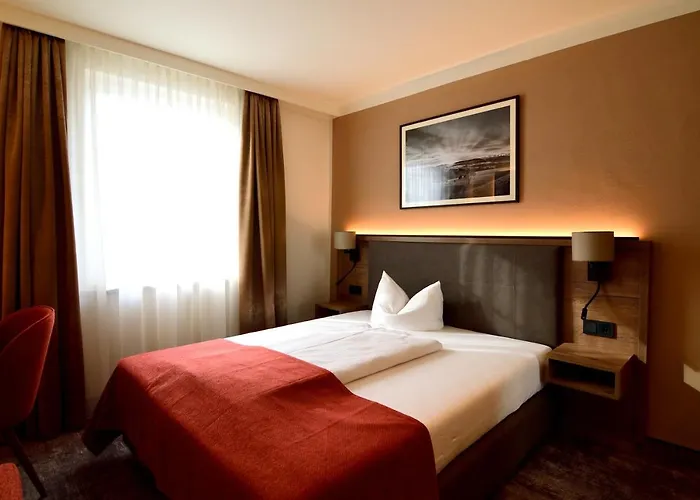 Lindenberger Hof Hotel 3*