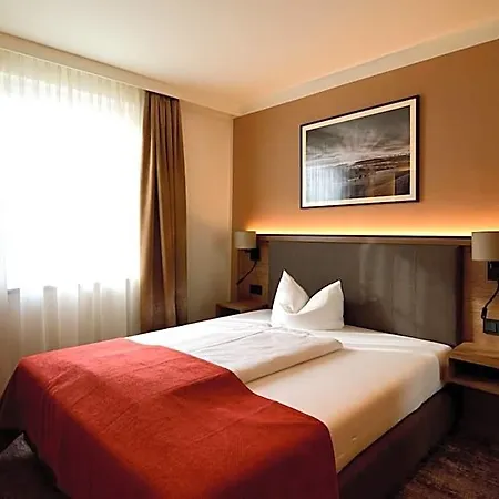 Lindenberger Hof Otel 3*