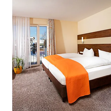 호텔 Lindenberger Hof 3*